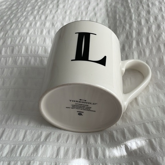 Anthropologie mugs (and others) lot of 5 - Picture 8 of 12